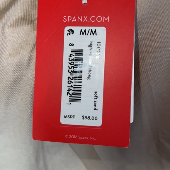 Spanx Haute Contour high-waisted thong. Size medium. Color soft sand - Picture 10 of 10